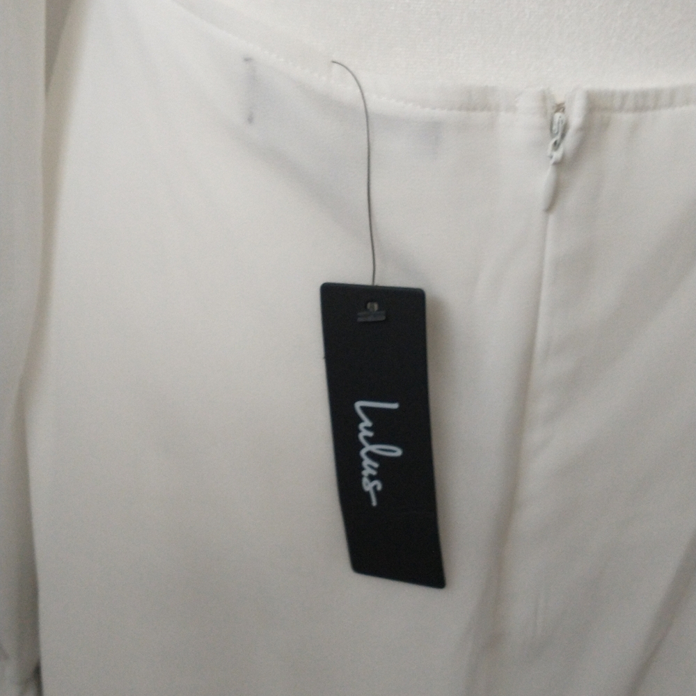 NWT Lulu's white ruffled open back dress M - Picture 7 of 10